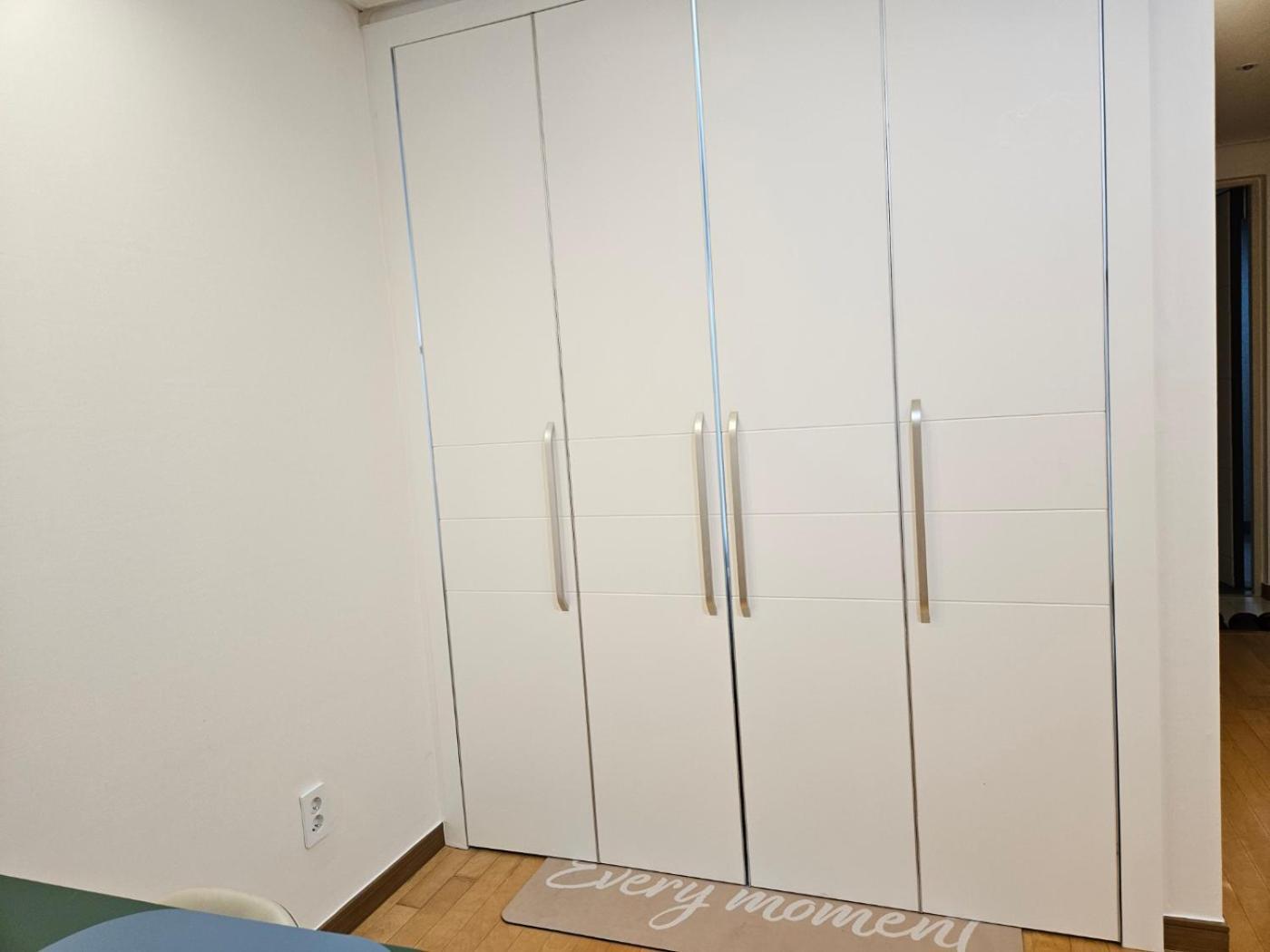 Holiday home Gangnam Yeoksam Station Full-option Remodeling New House